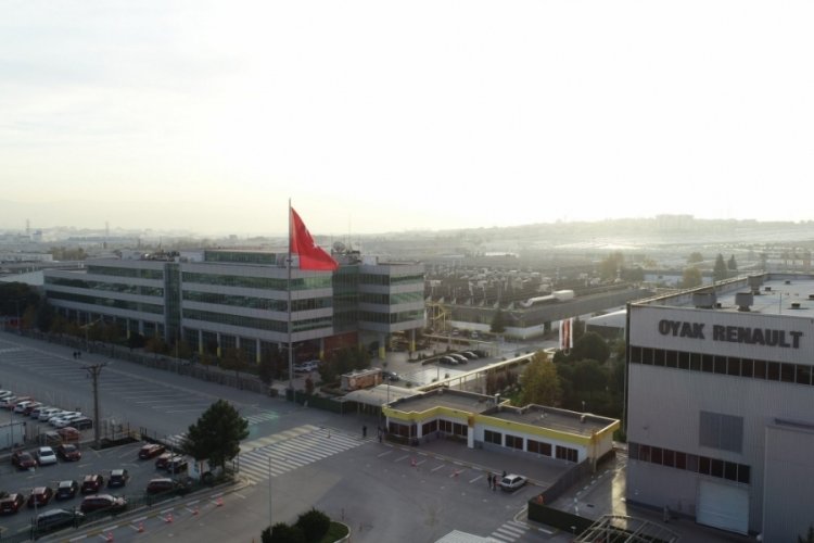 Bursa'da oto devi Renault'ta b&uuml;y&uuml;k zam! Y&uuml;zde 12...