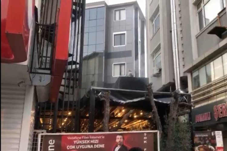 Tekirdağ'da &ccedil;atı yangını korkuttu