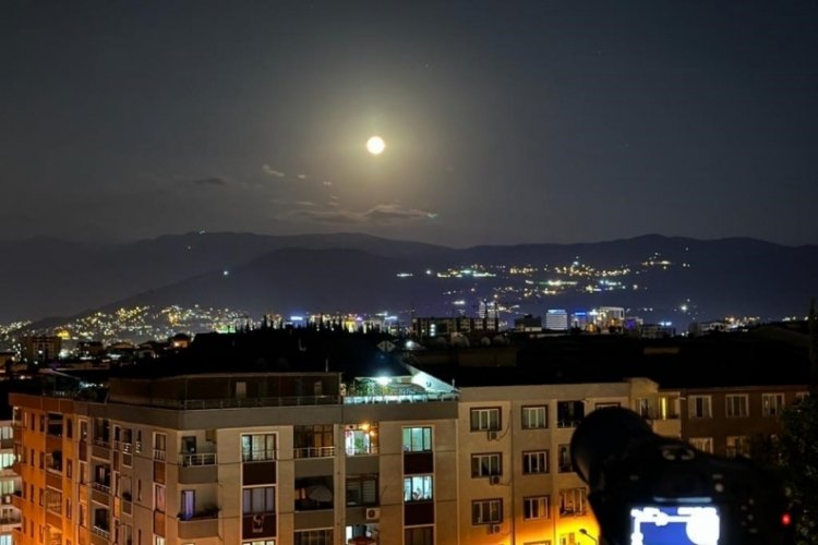 Bursa'da dolunay g&ouml;renleri mest etti