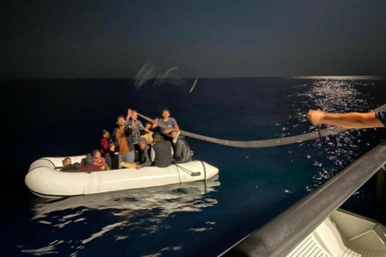 Yunan birlikleri &ouml;l&uuml;me terk etti! T&uuml;rk sahil g&uuml;venliği kurtardı