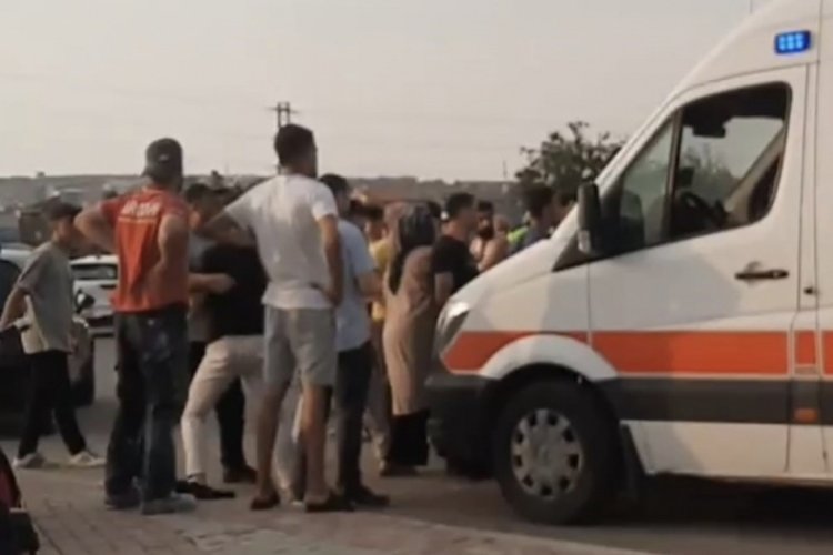 Bursa'da kaza sonrası tekmeli yumruklu kavga: 4 yaralı