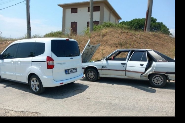 Bursa'da polisin takibinde olan ara&ccedil;tan uyuşturucu &ccedil;ıktı