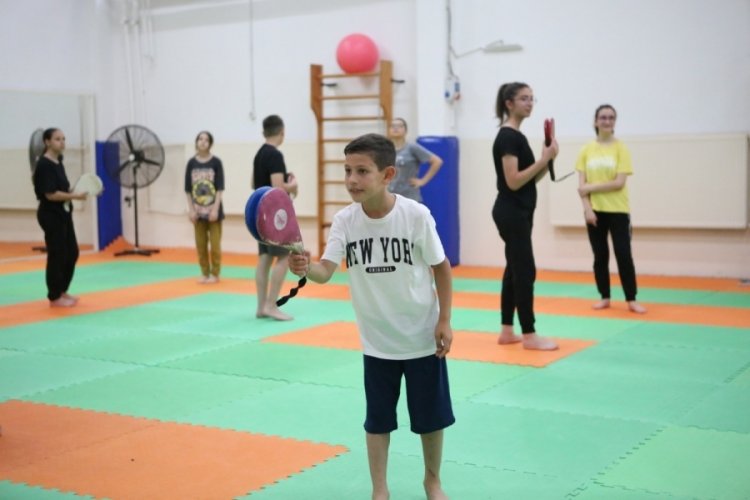 Bursa'da &ccedil;ocuklara sporla i&ccedil; i&ccedil;e tatil