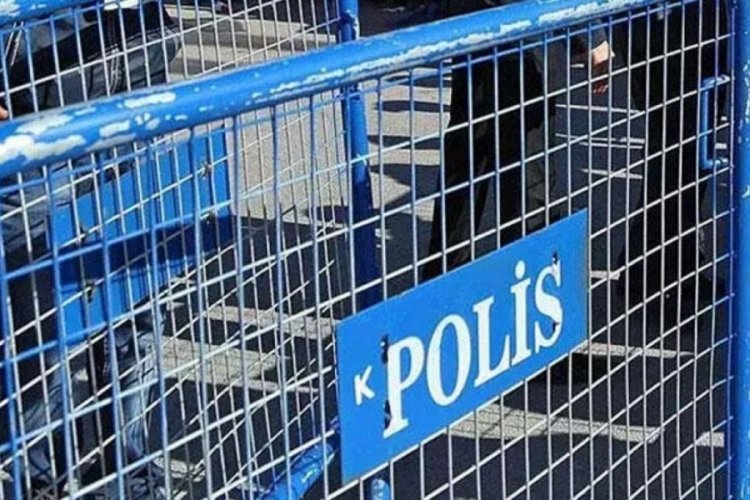 Hakkari valiliği a&ccedil;ıkladı! 15 g&uuml;n toplantı ve g&ouml;steri y&uuml;r&uuml;y&uuml;şleri yasaklandı