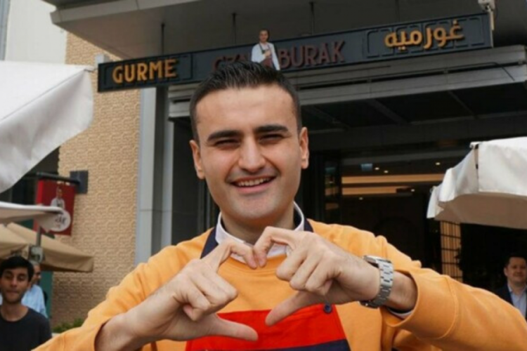 CZN Burak'tan Threads'da takip&ccedil;i rekoru!
