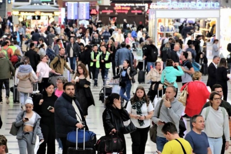 Antalya'ya giden turist sayısı 6 milyona yaklaştı