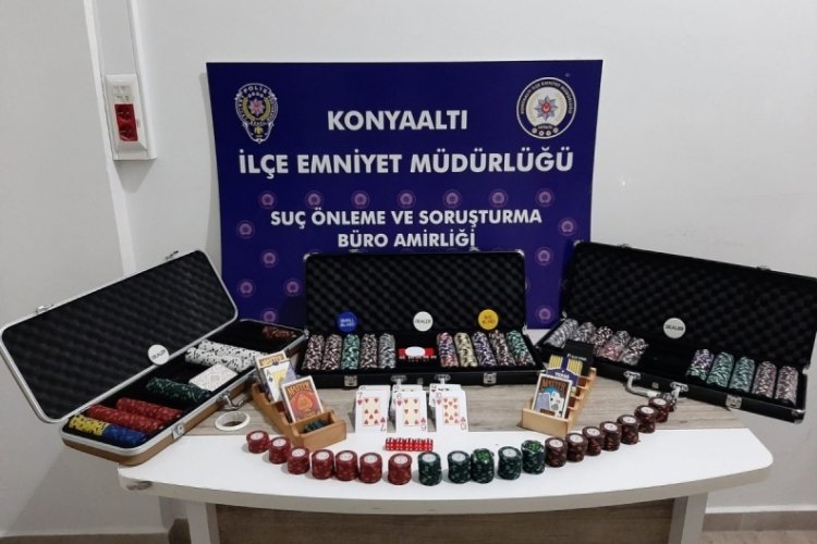 Antalya'da, kumar oynayan 14 kişiye cezai işlem uygulandı