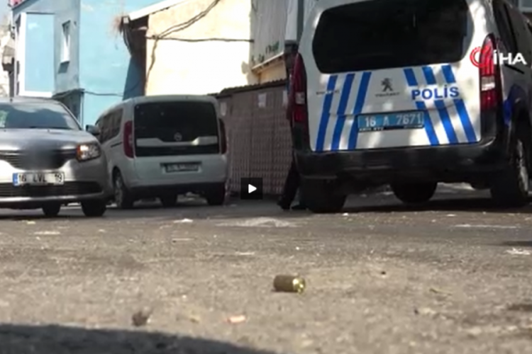 Bursa bir şahıs husumetlisine kurşun yağdırdı: 1 ağır yaralı