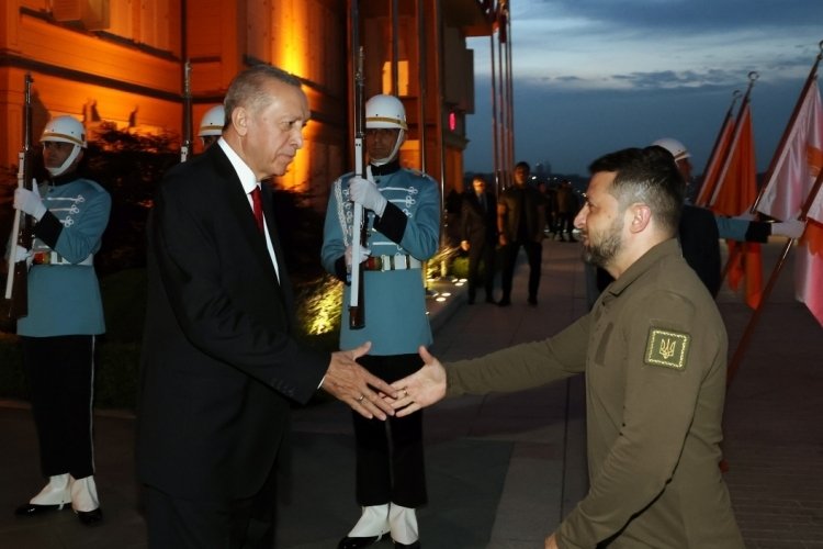 Erdoğan ile Zelenski g&ouml;r&uuml;şmesi başladı