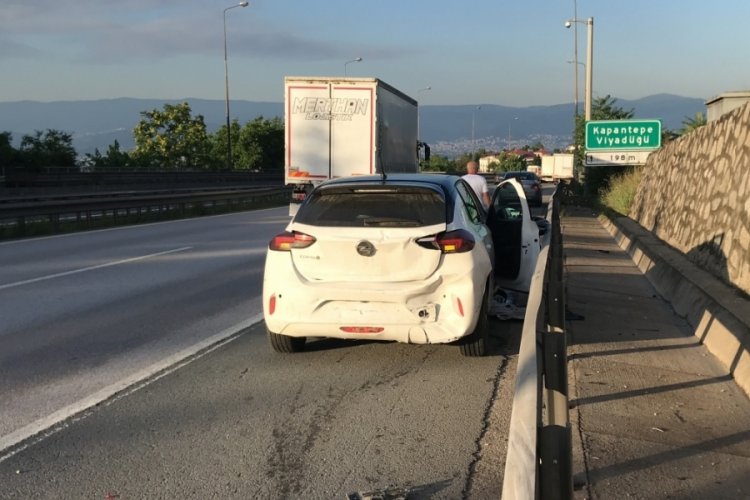 Polisten ka&ccedil;an ara&ccedil; kazaya sebep oldu