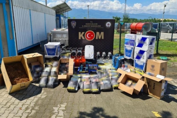 D&uuml;zce'de ka&ccedil;ak sigara operasyonunda binlerce makaron ele ge&ccedil;irildi