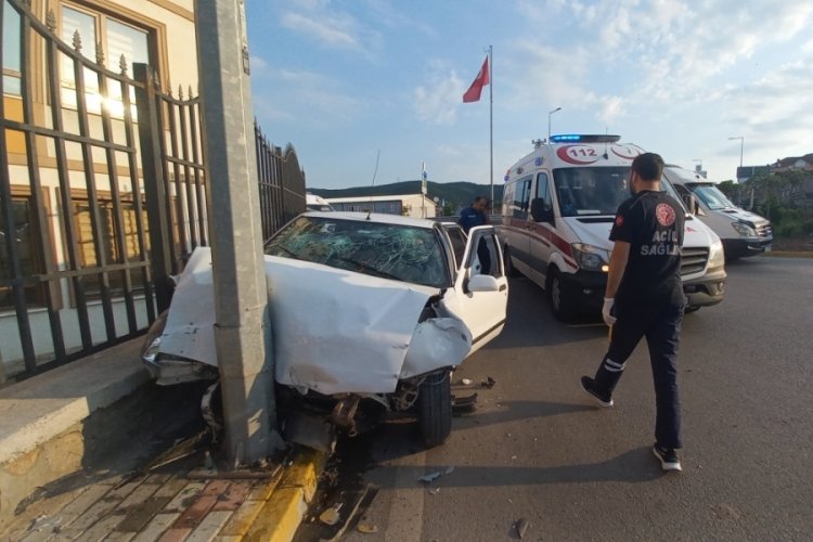 Kocaeli'de işe gitmek i&ccedil;in yola &ccedil;ıktı, alkoll&uuml; s&uuml;r&uuml;c&uuml;n&uuml;n aracına arkadan &ccedil;arpmasıyla şoke oldu