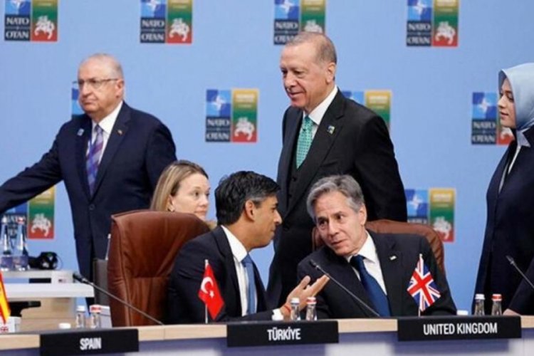 Alman Bild Gazetesi: Erdoğan hi&ccedil; bu kadar g&uuml;&ccedil;l&uuml; olmadı!