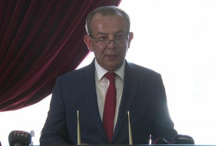 G&ouml;zler saat 17.00'de! Tanju &Ouml;zcan'dan 'değişim ve istifa' &ccedil;ağrısı
