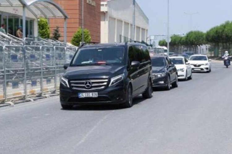 Kılı&ccedil;daroğlu, Can Atalay'ı ziyaret etmek i&ccedil;in Silivri'ye geldi