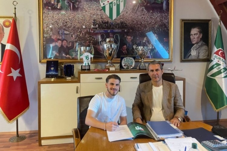 Bursaspor Bilal G&uuml;ney ile s&ouml;zleşme imzaladı