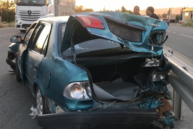 Elazığ'da feci kaza: 4 yaralı