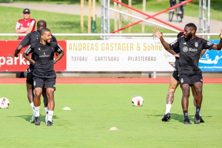 Beşiktaş'ta yeni sezon hazırlıkları s&uuml;r&uuml;yor