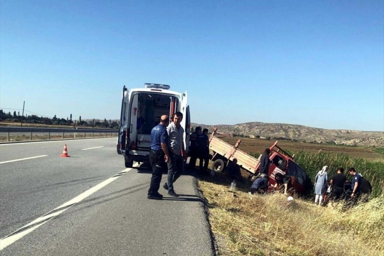 Kırıkkale'de dehşet! Tartıştığı kişilerin &uuml;zerine aracını s&uuml;rd&uuml;: 1 &ouml;l&uuml;,4 yaralı