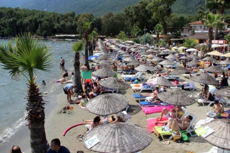 Marmaris'te termometreler 44 dereceyi g&ouml;sterdi