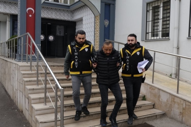 Bursa'da annesi g&ouml;zleri &ouml;n&uuml;nde &ouml;ld&uuml;r&uuml;len kız: Silahı bırakması i&ccedil;in yalvardım