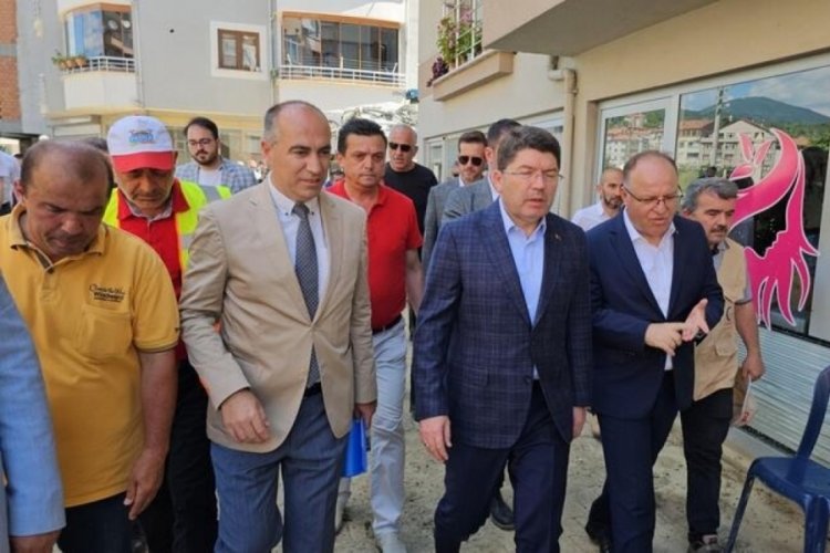 Bakan Tun&ccedil;, Zonguldak'ta selin vurduğu b&ouml;lgelerde inceleme yaptı