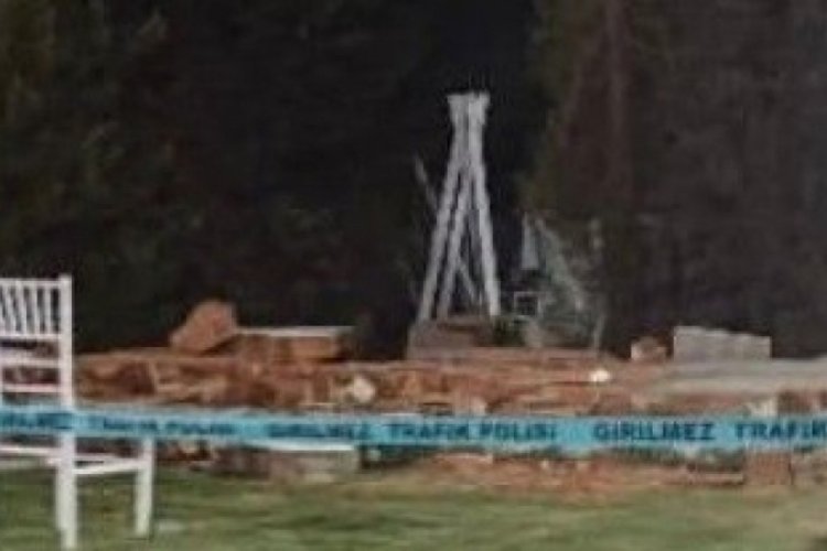 İzmir'de d&uuml;ğ&uuml;n salonundaki duvar yıkıldı: 1 &ouml;l&uuml;