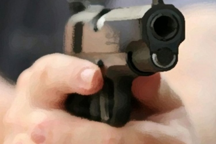 Kocaeli'nde parkta bir kişi silahla başından vurulmuş halde &ouml;l&uuml; bulundu