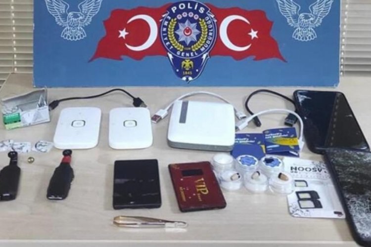 Tekirdağ'da ehliyet sınavı &ouml;ncesi kopya d&uuml;zeneği kuranlar yakalandı!