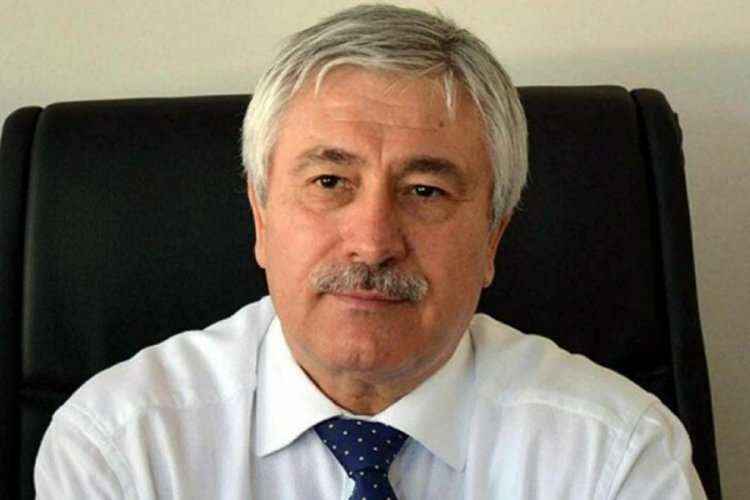 Sigaradan yangın &ccedil;ıktı! Tahliye sırasında bir polis dumandan etkilendi