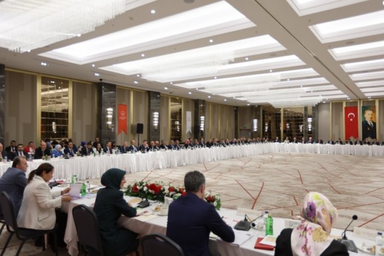 Aile ve Sosyal Hizmetler Bakanı G&ouml;ktaş İl M&uuml;d&uuml;rleriyle bir araya geldi