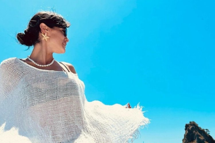Pınar Deniz tatiline devam ediyor