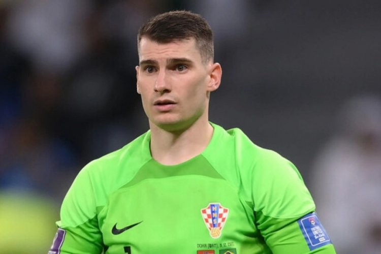 Fenerbah&ccedil;e, Livakovic'i alıyor, Altay Bayındır'ı Ajax'a g&ouml;nderiyor