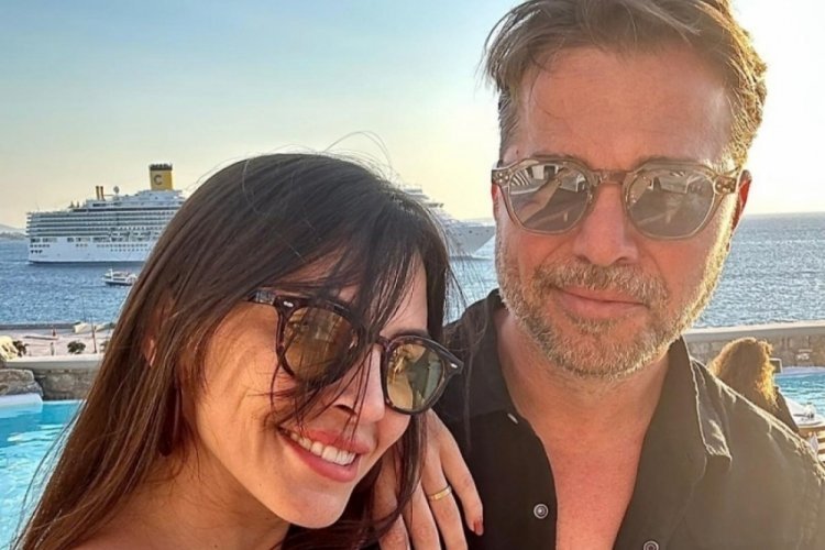 Engin Altan D&uuml;zyatan ailesiyle yelken a&ccedil;tı