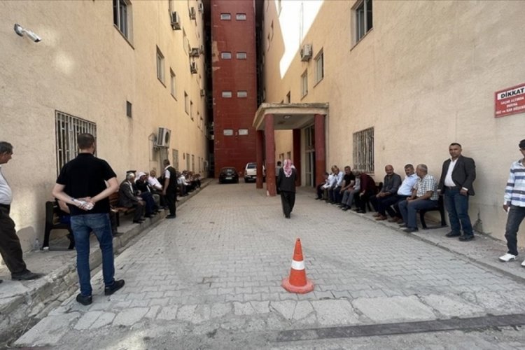 Hakkari'de buzullarda hayatını kaybeden &ouml;ğretmen toprağa verildi!