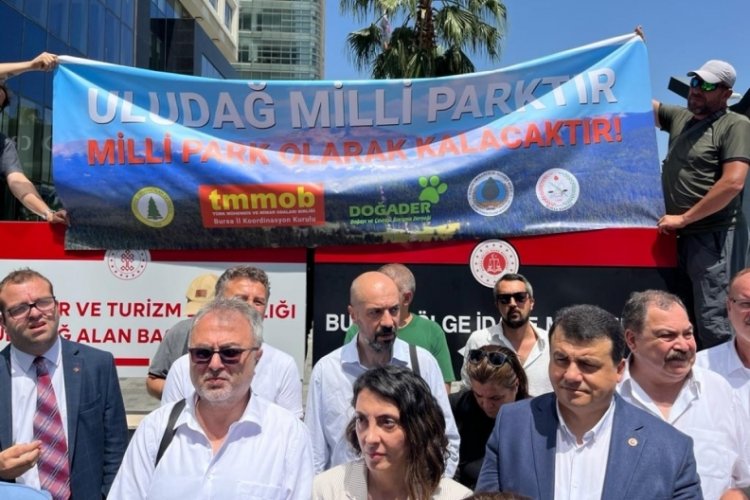 Bursa'da basın açıklaması: Uludağ Milli Parktır, Milli Park kalacaktır