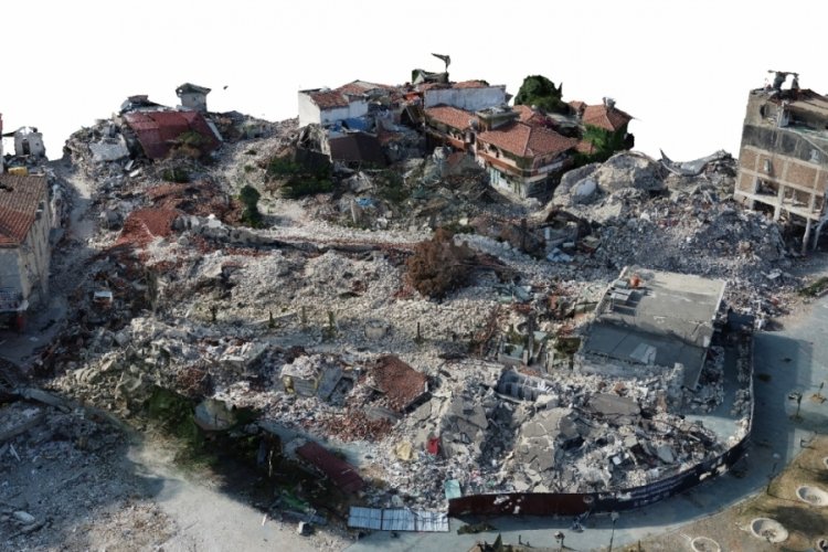 Bursa B&uuml;y&uuml;kşehir Belediyesi Hatay'da saha &ccedil;alışmalarına başladı