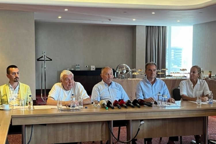 Bursa'da turizmcilerden Uludağ Alan Başkanlığı hakkında a&ccedil;ıklama