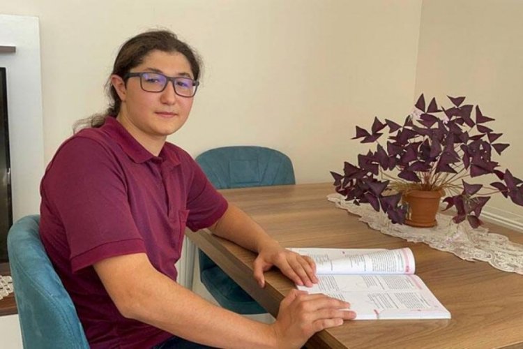 TYT birincisi Niğdeli Harun, bilgisayar m&uuml;hendisi olmak istiyor