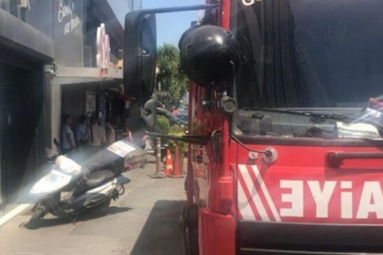 MHP İl Başkanlığı'nın bulunduğu binada yangın!