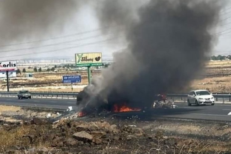 Diyarbakır'da TIR'ın dorsesi alev alev yandı