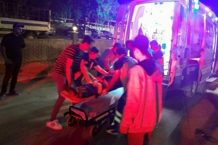 Konya'da motosikletten d&uuml;şen gen&ccedil; hastanelik oldu