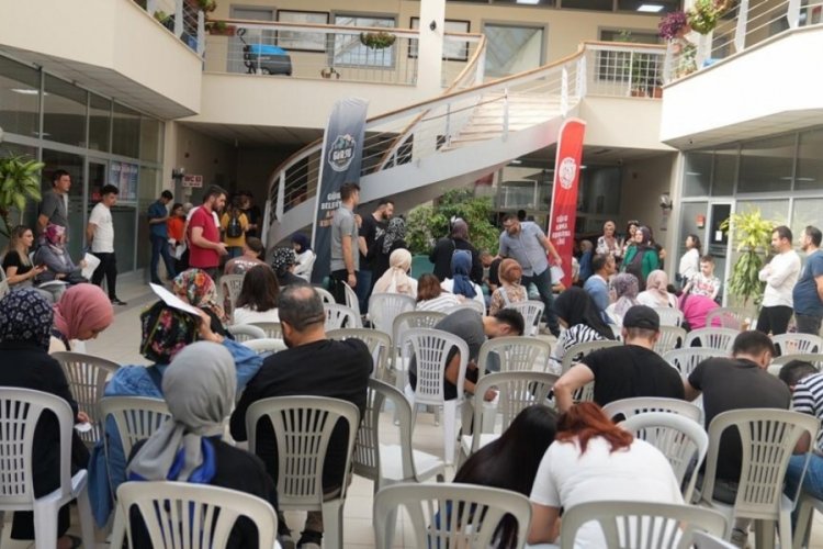 Bursa Şehir Hastanesi i&ccedil;in G&uuml;rsu istihdam buluşmasına yoğun ilgi
