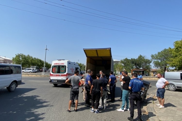 Tekirdağ'da trafikte yol verme kavgasında muştalı saldırı