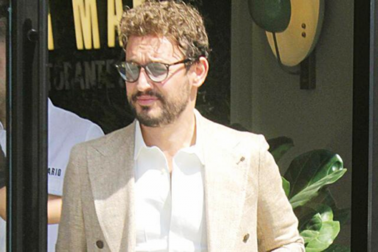 Danilo Zanna, sevgilisi ile objektiflere yansıdı