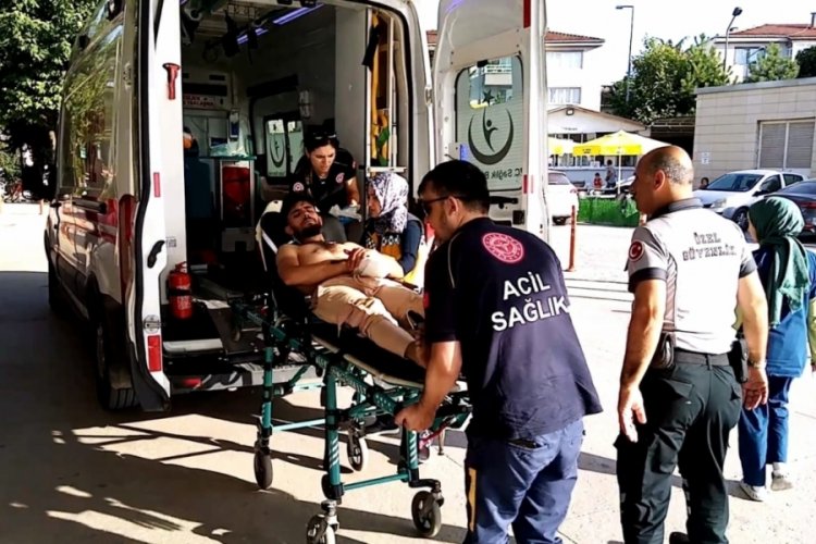 Bursa'da ahşap at&ouml;lyesinde &ccedil;alışan iş&ccedil;inin 4 parmağı koptu