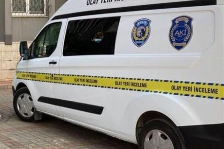 Denizli'de oğlu tarafından d&ouml;v&uuml;len ve g&ouml;z&uuml; oyulan anne ağır yaralandı