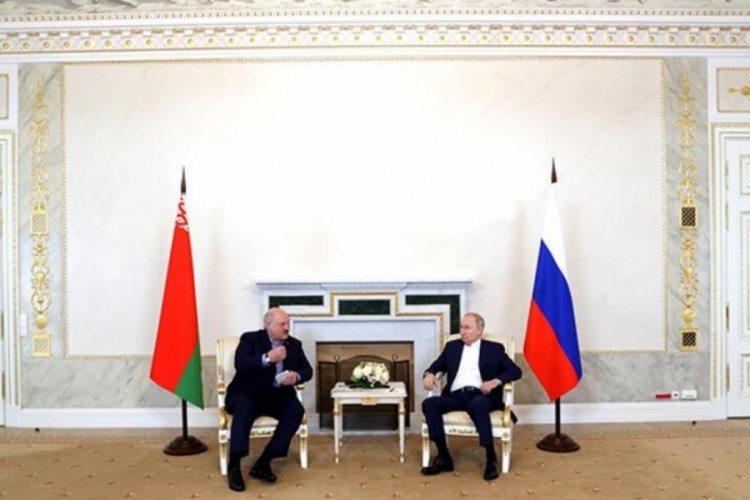 Putin ile Lukaşenko arasında kritik g&ouml;r&uuml;şme