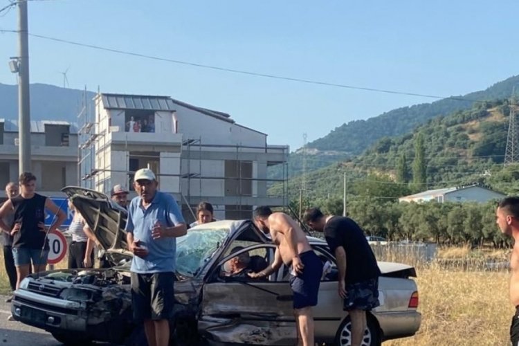 Balıkesir Erdek'te trafik kazası: 6 yaralı