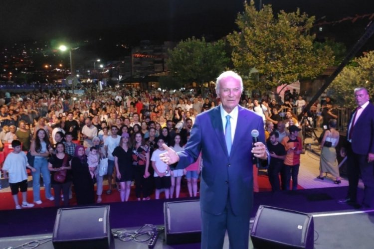 Gemlik Film Festivali'nde &ouml;d&uuml;l gecesi heyecanı